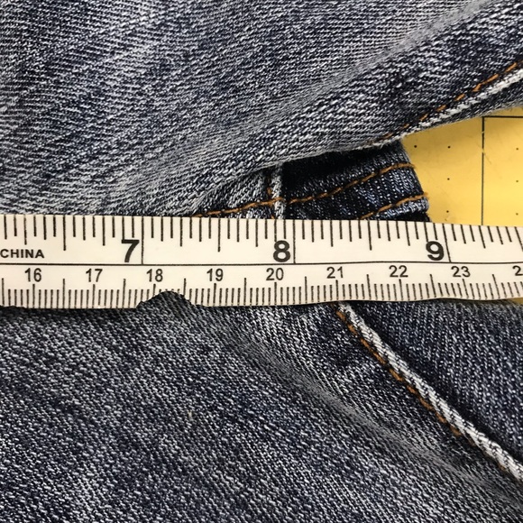 Kut from the Kloth Distressed Jeans 2 - Picture 7 of 8